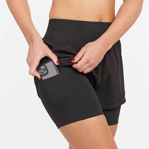 SPANX • get moving short sz S black